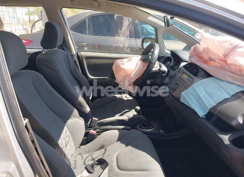 Photo 5 of 2013 Honda Fit (VIN JHMGE8G36DC030654)