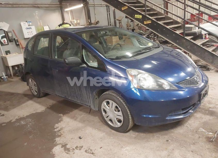 2011 Honda Fit (VIN JHMGE8G38BC019944) main photo