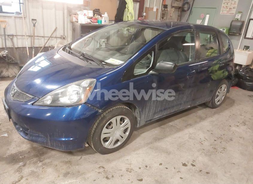 Photo 2 of 2011 Honda Fit (VIN JHMGE8G38BC019944)