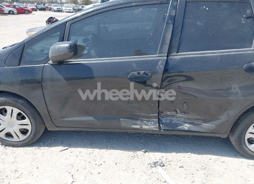 Photo 14 of 2011 Honda Fit (VIN JHMGE8G3XBS000995)