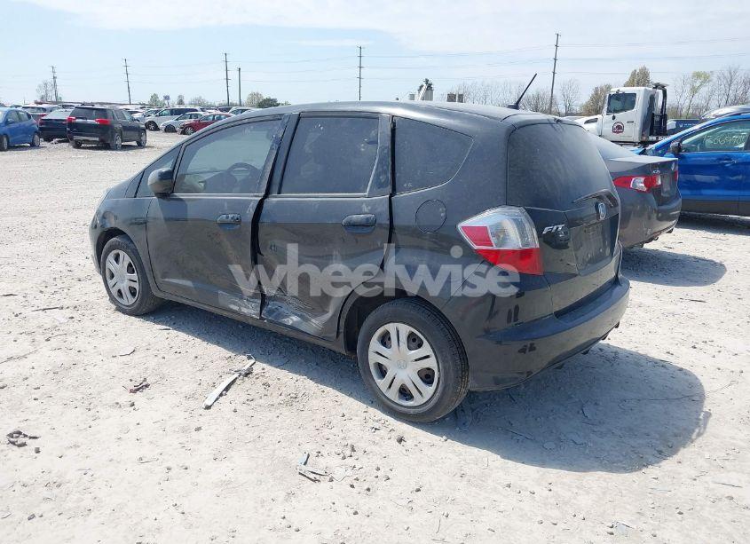 Photo 3 of 2011 Honda Fit (VIN JHMGE8G3XBS000995)