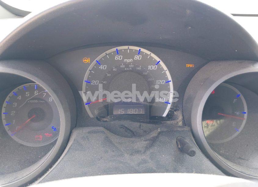 Photo 7 of 2011 Honda Fit (VIN JHMGE8G3XBS000995)