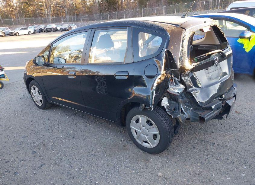 Photo 3 of 2013 Honda Fit (VIN JHMGE8G3XDC005000)