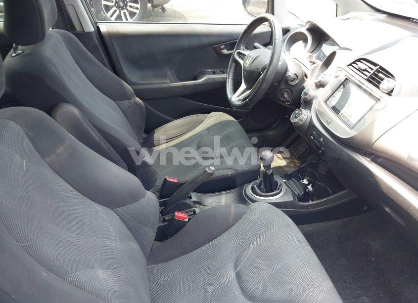 Photo 5 of 2010 Honda Fit SPORT (VIN JHMGE8G40AC013031)