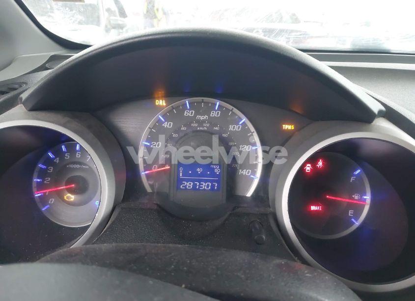 Photo 7 of 2010 Honda Fit SPORT (VIN JHMGE8G41AC019579)