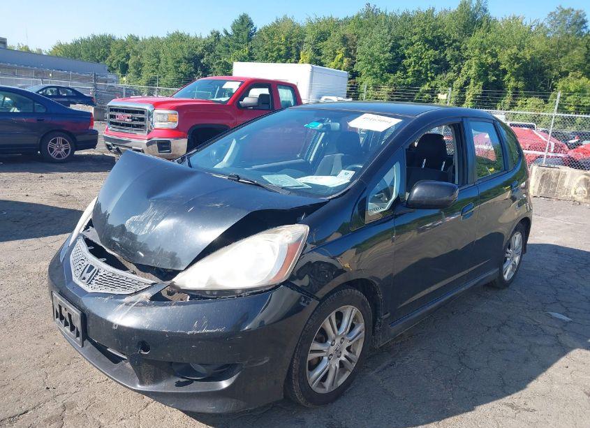 Photo 2 of 2010 Honda Fit SPORT (VIN JHMGE8G45AC040824)