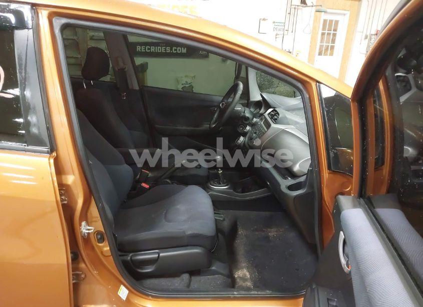 Photo 5 of 2010 Honda Fit SPORT (VIN JHMGE8G45AS013743)