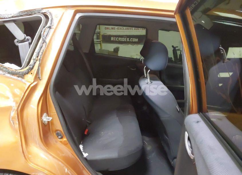 Photo 8 of 2010 Honda Fit SPORT (VIN JHMGE8G45AS013743)