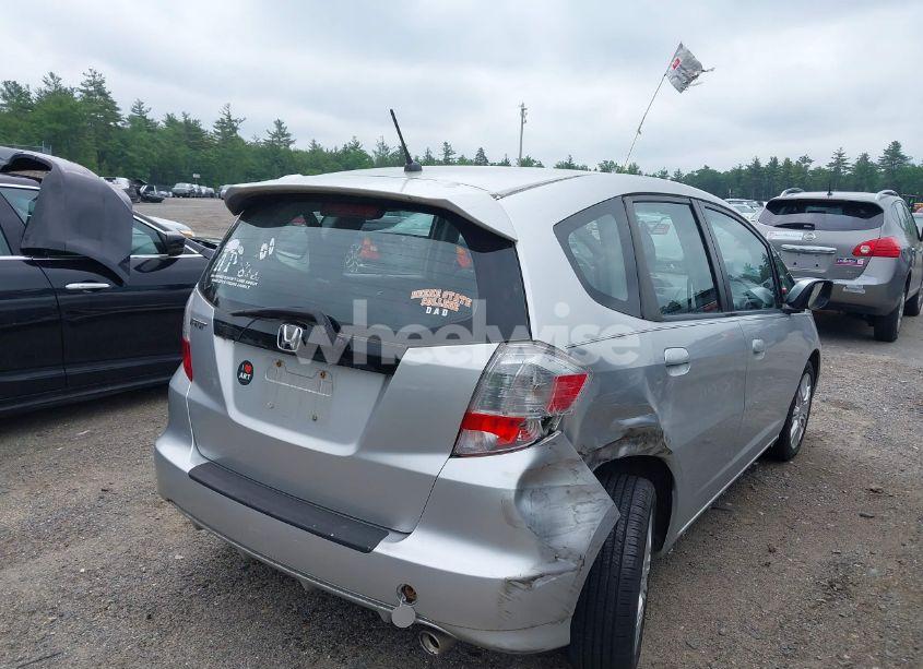 Photo 4 of 2011 Honda Fit SPORT (VIN JHMGE8G56BS006374)