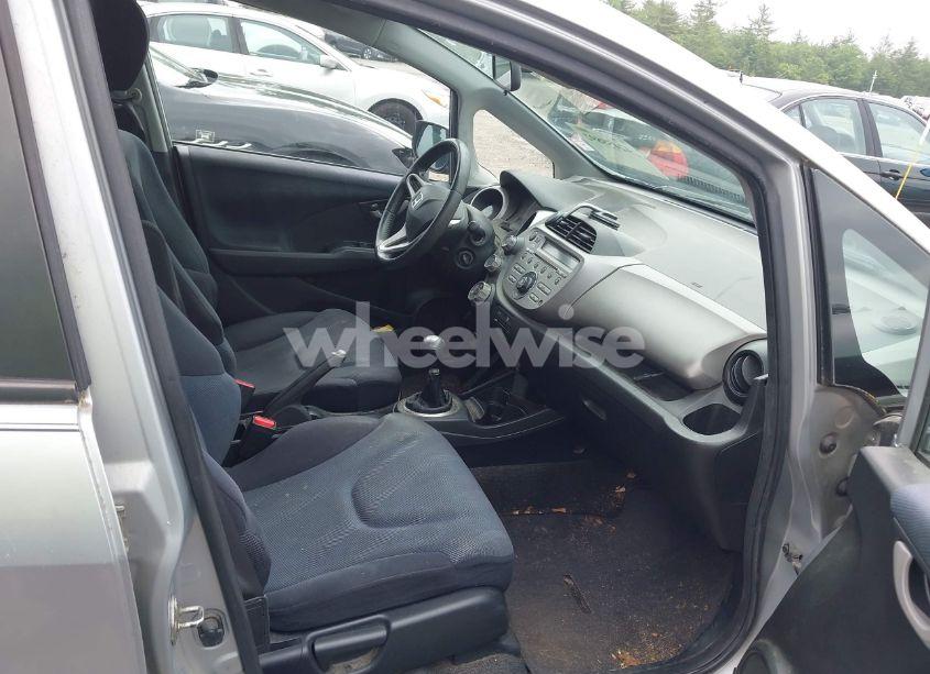 Photo 5 of 2011 Honda Fit SPORT (VIN JHMGE8G56BS006374)
