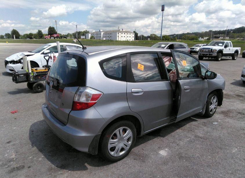 Photo 4 of 2010 Honda Fit (VIN JHMGE8H20AC021465)