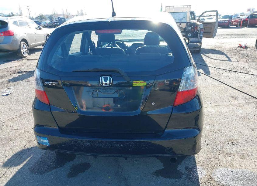 Photo 16 of 2010 Honda Fit (VIN JHMGE8H20AS000136)
