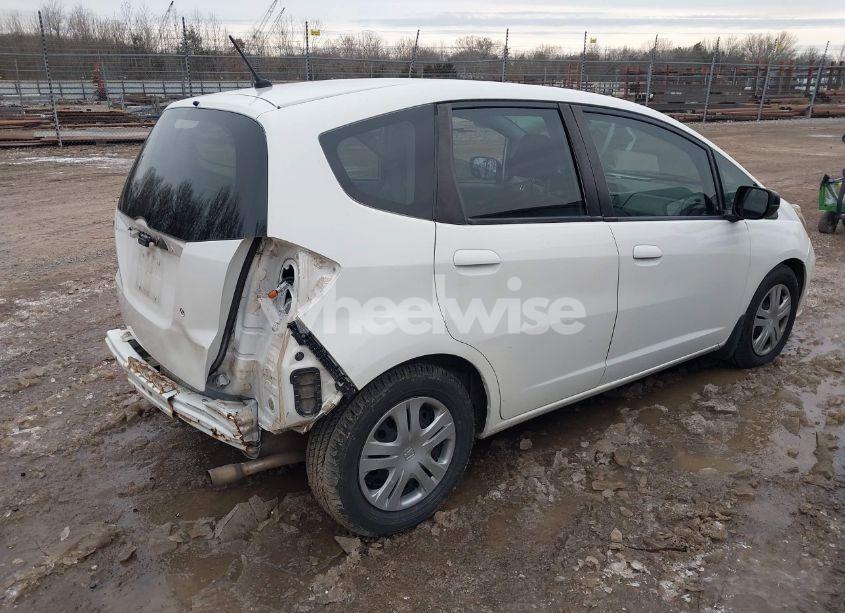 Photo 4 of 2010 Honda Fit (VIN JHMGE8H20AS006132)