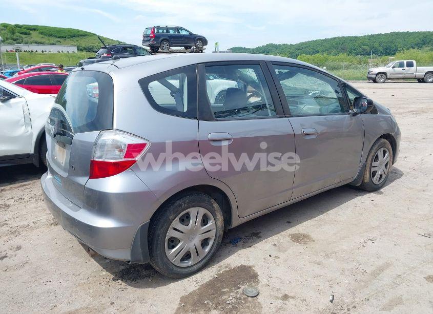 Photo 4 of 2010 Honda Fit (VIN JHMGE8H21AC029882)