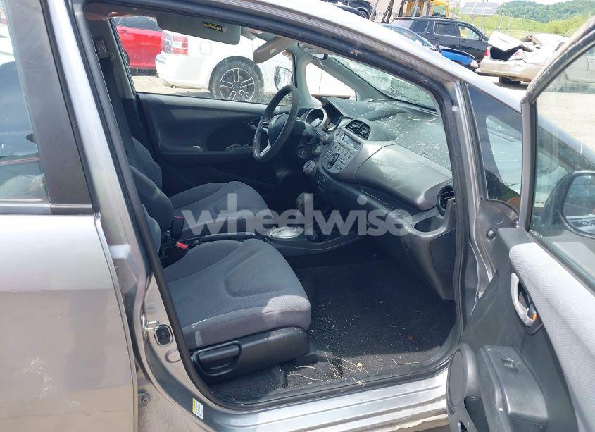 Photo 5 of 2010 Honda Fit (VIN JHMGE8H21AC029882)