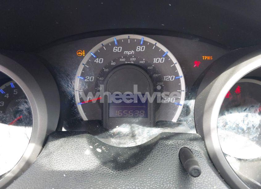 Photo 7 of 2010 Honda Fit (VIN JHMGE8H21AC029882)