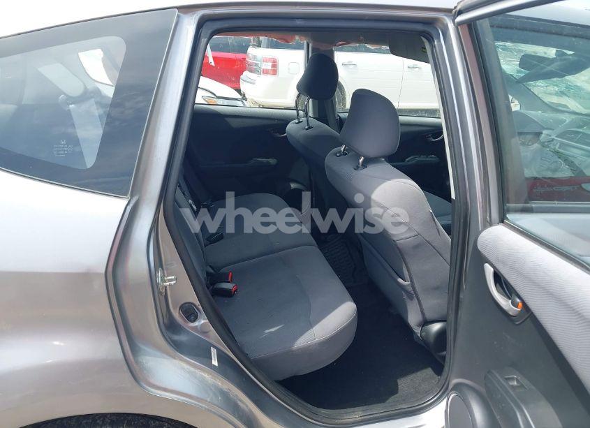 Photo 8 of 2010 Honda Fit (VIN JHMGE8H21AC029882)