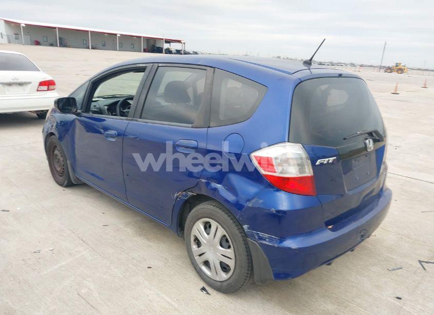 Photo 3 of 2010 Honda Fit (VIN JHMGE8H22AC005266)