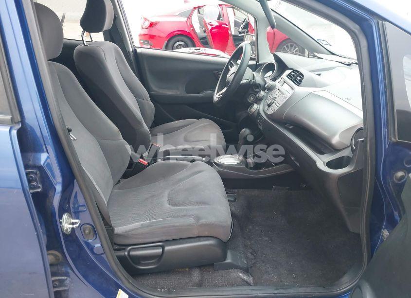 Photo 5 of 2010 Honda Fit (VIN JHMGE8H22AC005266)