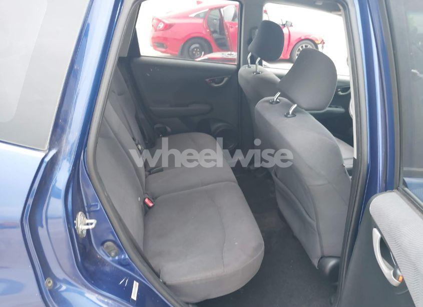 Photo 8 of 2010 Honda Fit (VIN JHMGE8H22AC005266)