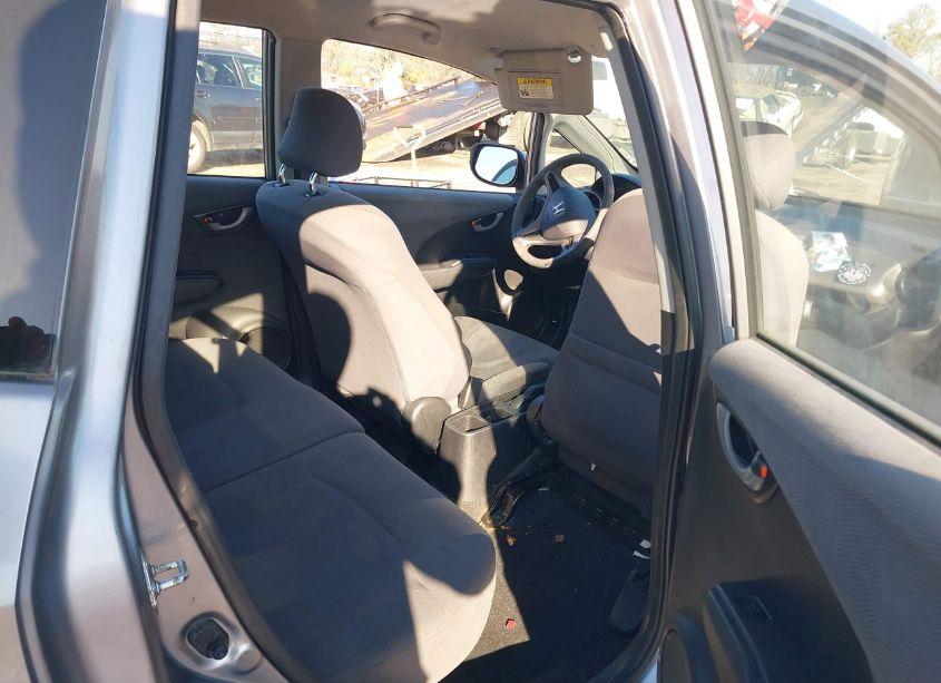 Photo 8 of 2010 Honda Fit (VIN JHMGE8H22AS002812)