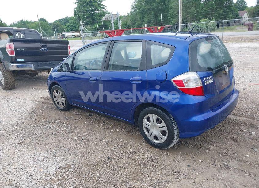 Photo 3 of 2010 Honda Fit (VIN JHMGE8H25AC020764)
