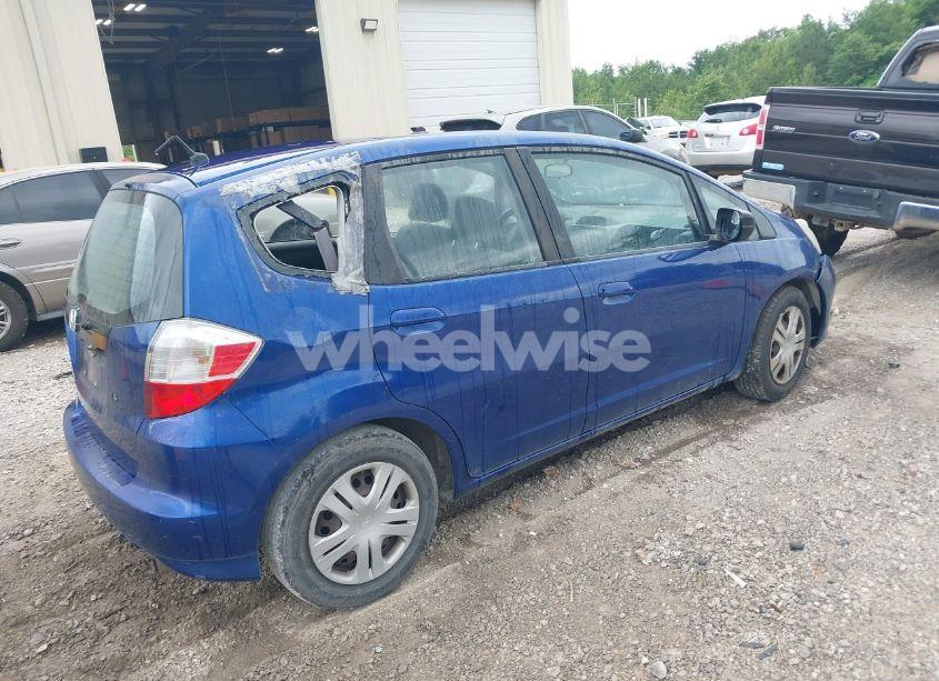 Photo 4 of 2010 Honda Fit (VIN JHMGE8H25AC020764)