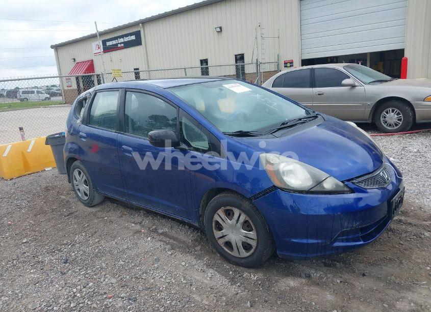 Photo 6 of 2010 Honda Fit (VIN JHMGE8H25AC020764)