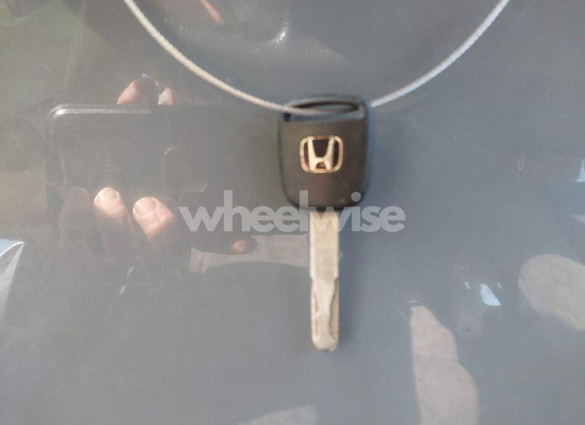 Photo 11 of 2010 Honda Fit (VIN JHMGE8H27AC035301)