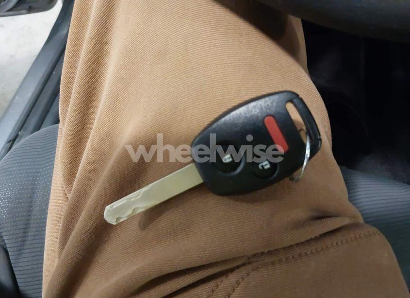 Photo 11 of 2010 Honda Fit (VIN JHMGE8H28AS010624)