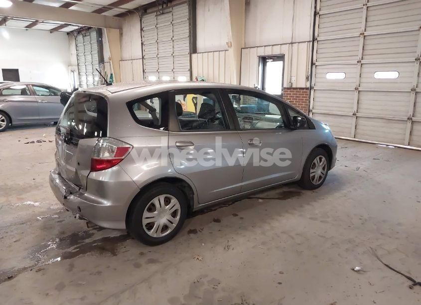 Photo 4 of 2010 Honda Fit (VIN JHMGE8H28AS010624)