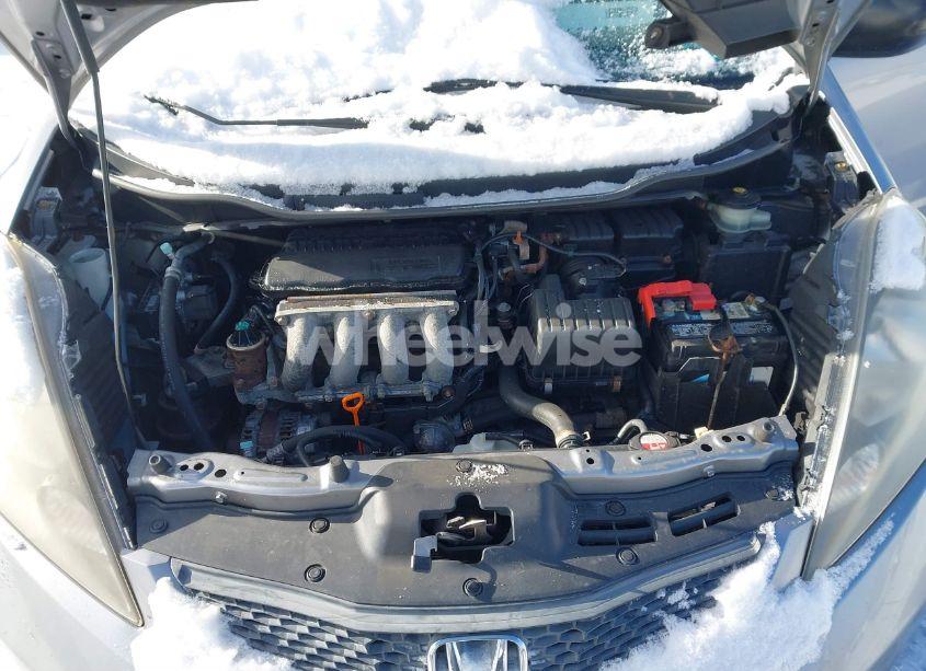 Photo 10 of 2010 Honda Fit (VIN JHMGE8H29AC008617)