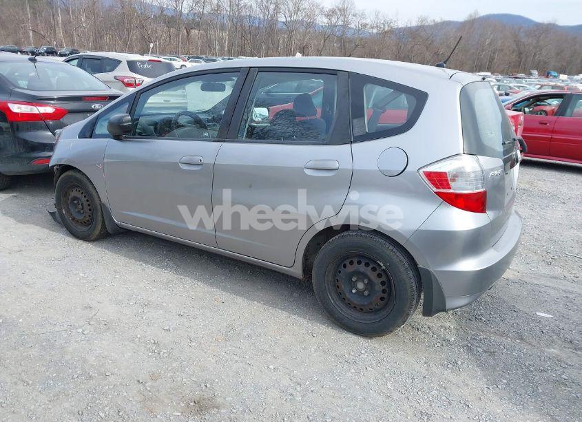 Photo 3 of 2010 Honda Fit (VIN JHMGE8H29AS011832)