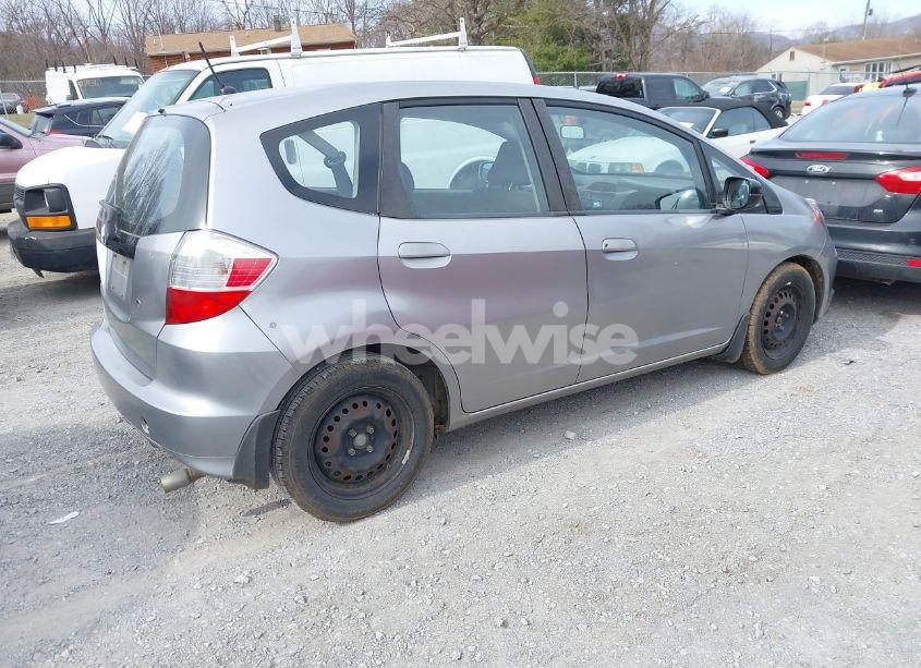 Photo 4 of 2010 Honda Fit (VIN JHMGE8H29AS011832)