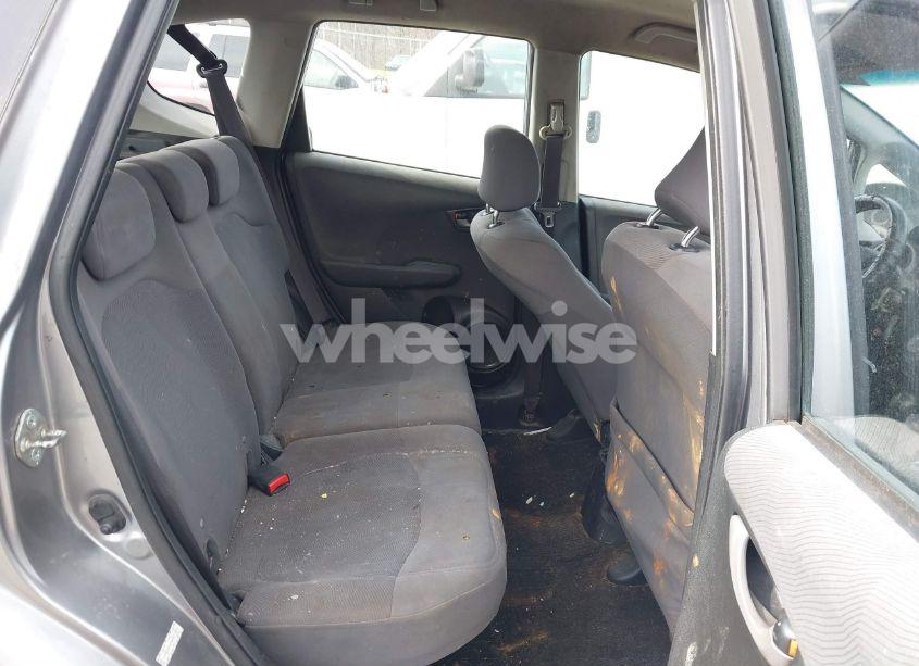 Photo 8 of 2010 Honda Fit (VIN JHMGE8H29AS011832)