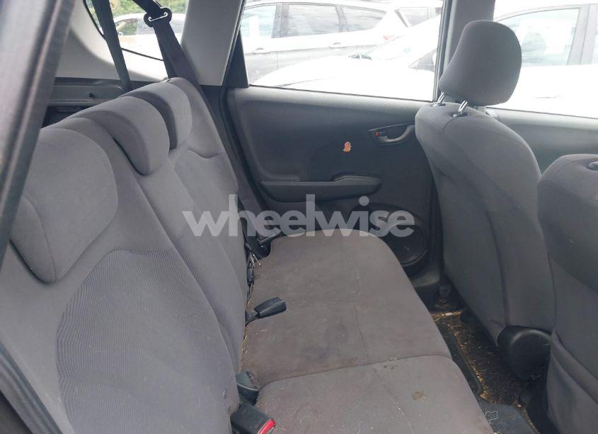 Photo 8 of 2010 Honda Fit (VIN JHMGE8H2XAS020698)