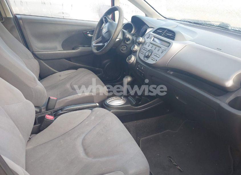 Photo 5 of 2011 Honda Fit (VIN JHMGE8H30BC011383)