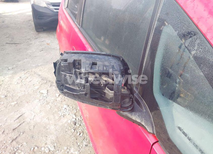 Photo 6 of 2011 Honda Fit (VIN JHMGE8H30BC011383)