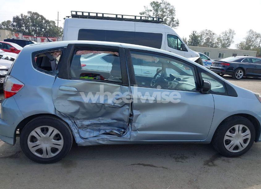 Photo 13 of 2011 Honda Fit (VIN JHMGE8H30BC016731)