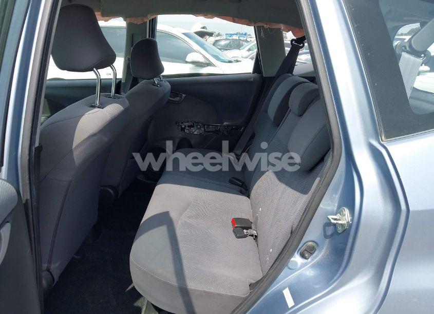 Photo 8 of 2011 Honda Fit (VIN JHMGE8H30BC016731)