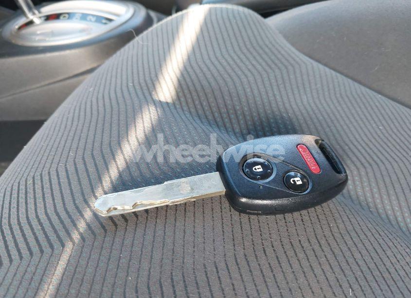 Photo 11 of 2012 Honda Fit (VIN JHMGE8H30CC022191)