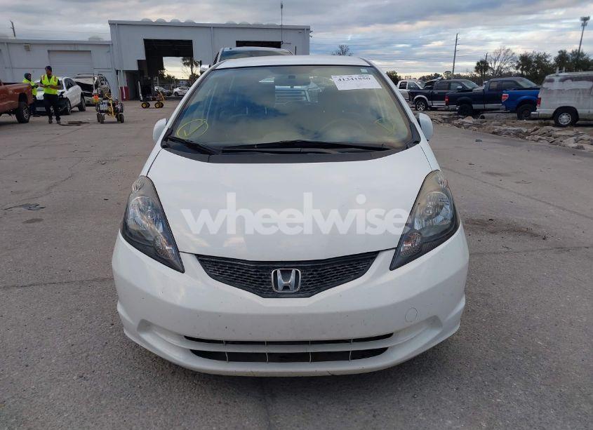 Photo 12 of 2013 Honda Fit (VIN JHMGE8H30DC001195)