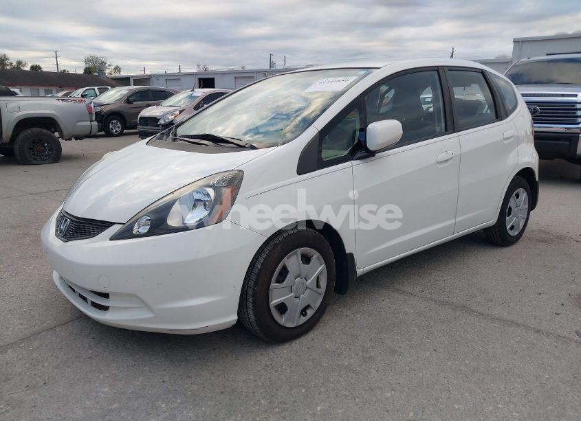 Photo 2 of 2013 Honda Fit (VIN JHMGE8H30DC001195)