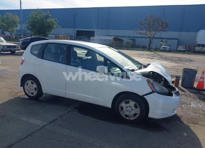 2013 Honda Fit (VIN JHMGE8H30DC005067) main photo