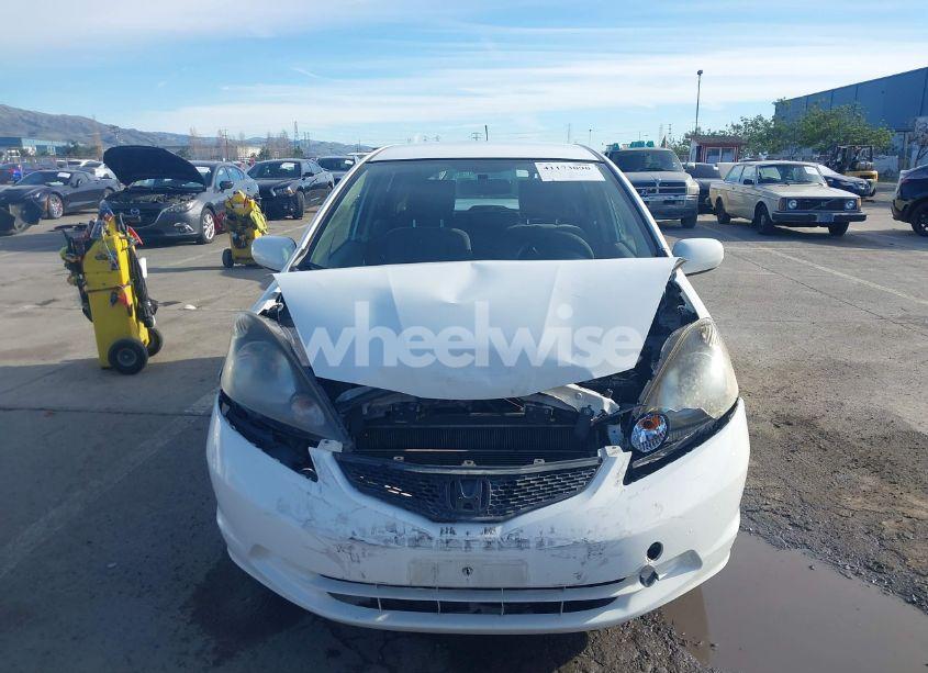 Photo 12 of 2013 Honda Fit (VIN JHMGE8H30DC005067)
