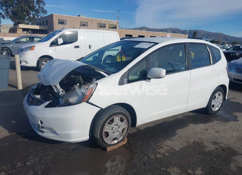 Photo 2 of 2013 Honda Fit (VIN JHMGE8H30DC005067)