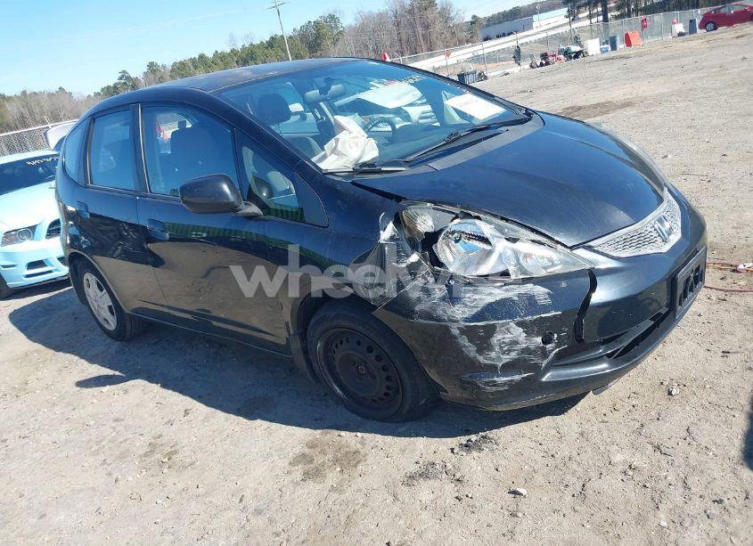 2013 Honda Fit (VIN JHMGE8H30DC009636) main photo