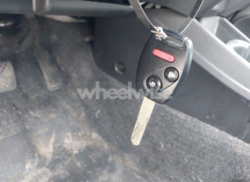 Photo 11 of 2013 Honda Fit (VIN JHMGE8H30DC009636)