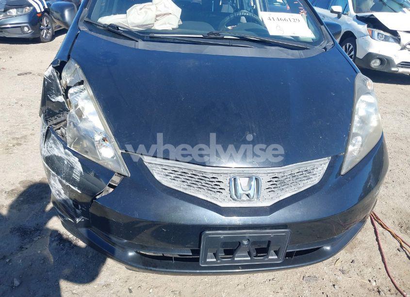 Photo 12 of 2013 Honda Fit (VIN JHMGE8H30DC009636)