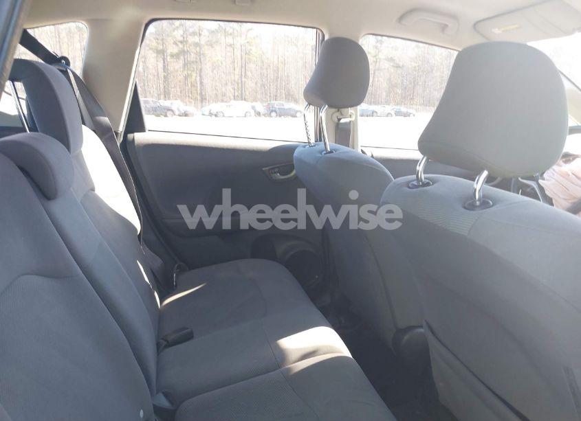 Photo 8 of 2013 Honda Fit (VIN JHMGE8H30DC009636)